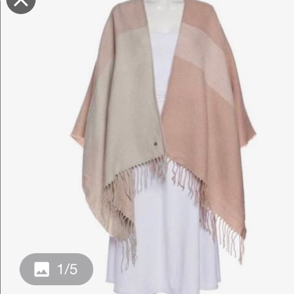 Soia & Kyo Jackets & Blazers - SOIA & KYO | Shawl Poncho